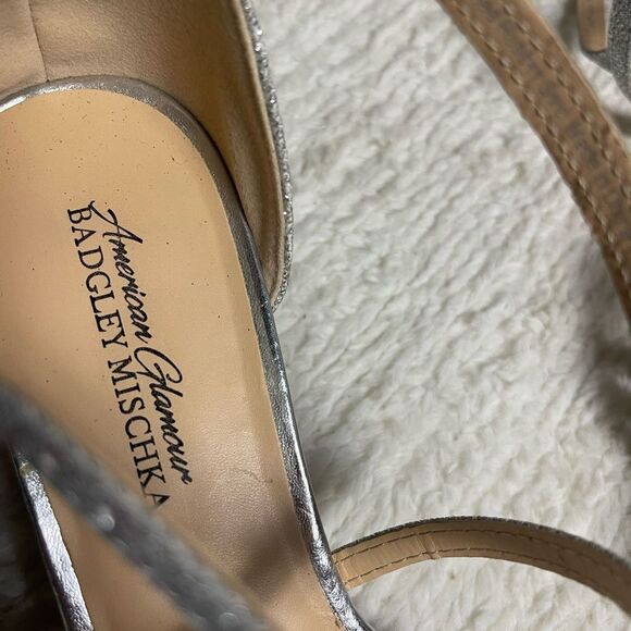 Badgley Mischka synthetic Silver  glitter Strappy wedge Sandals SZ11 - Picture 10 of 11